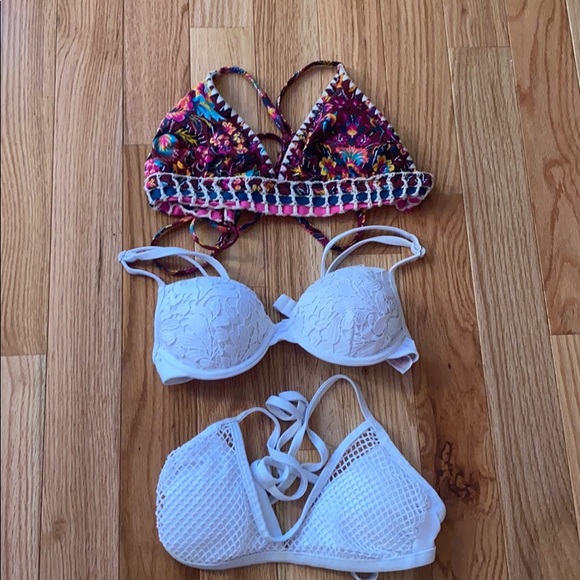 Three bathing suit tops - Picture 1 of 1